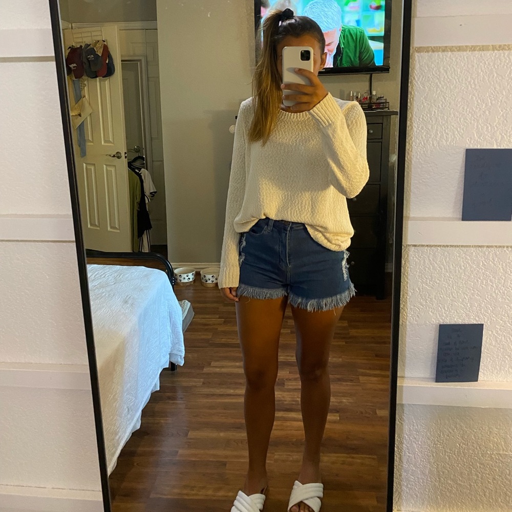 Off-white oversized sweater!!